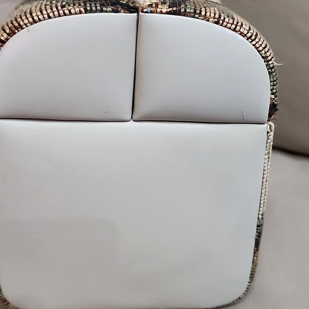 Tano From Madrid Women's Vintage Floral Tapestry Handbag Preowned - Picture 5 of 13